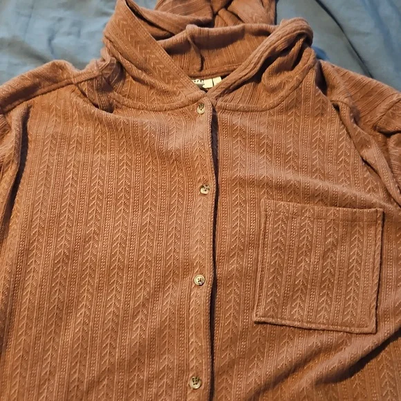 BKE Textured Brown Knit Top - Picture 3 of 5